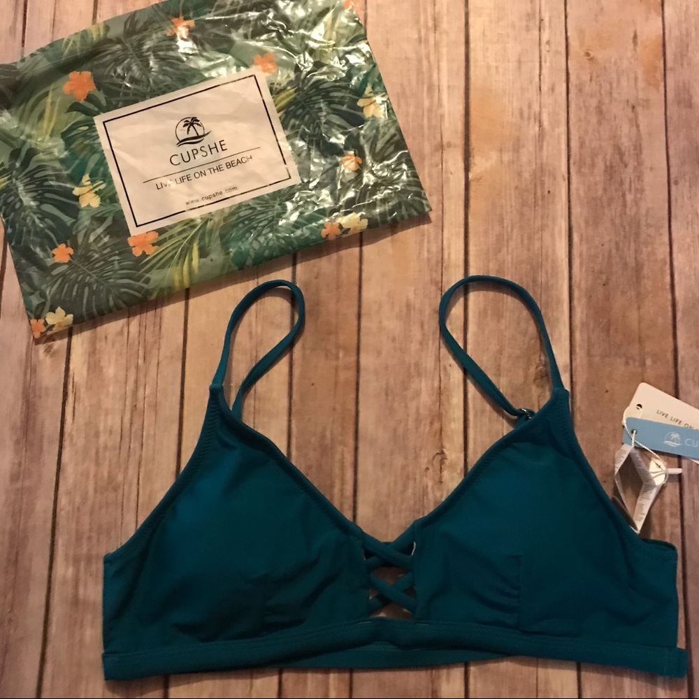 💕👙Cupshe Bikini Top💕👙